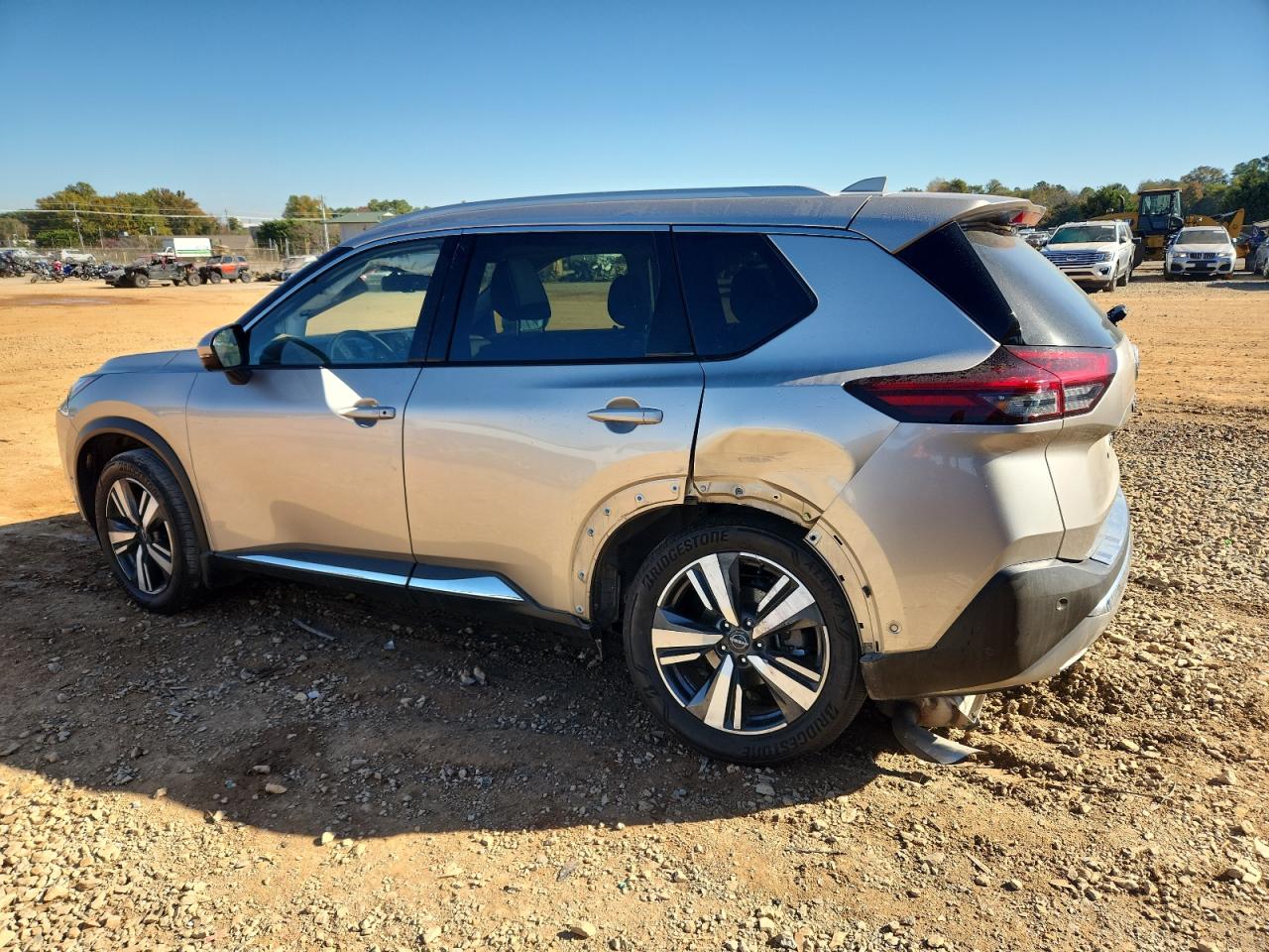 NISSAN ROGUE PLATINUM