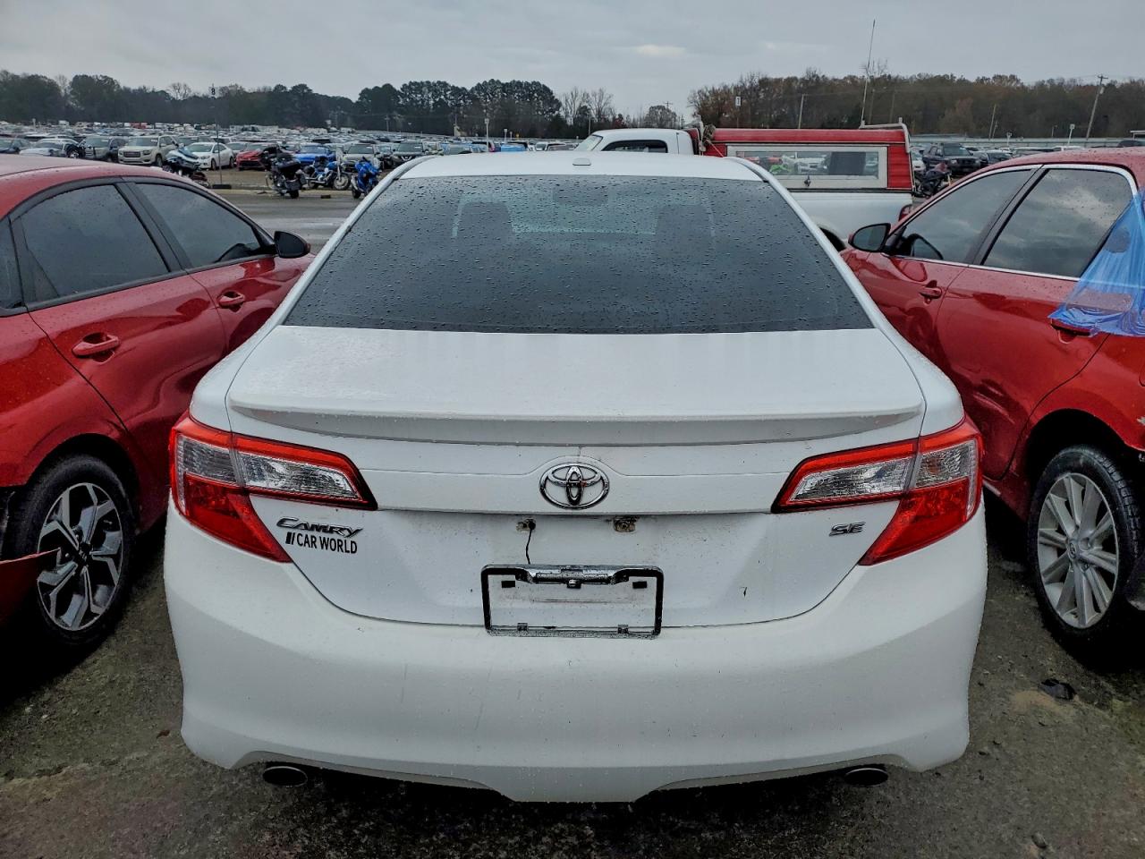 TOYOTA CAMRY SE