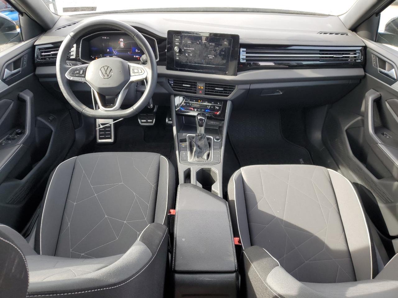 VOLKSWAGEN JETTA SPORT