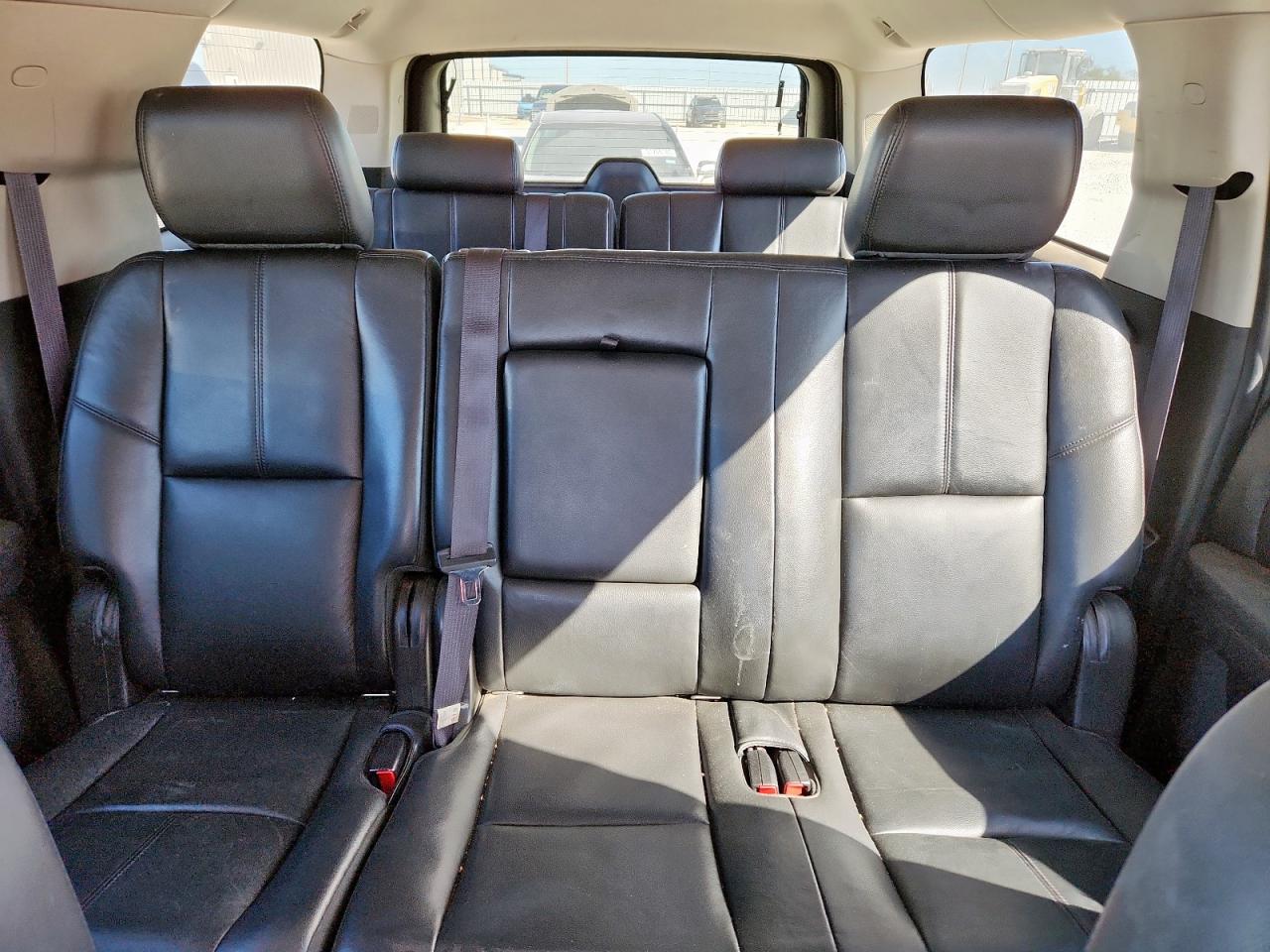 CHEVROLET SUBURBAN K1500 LT