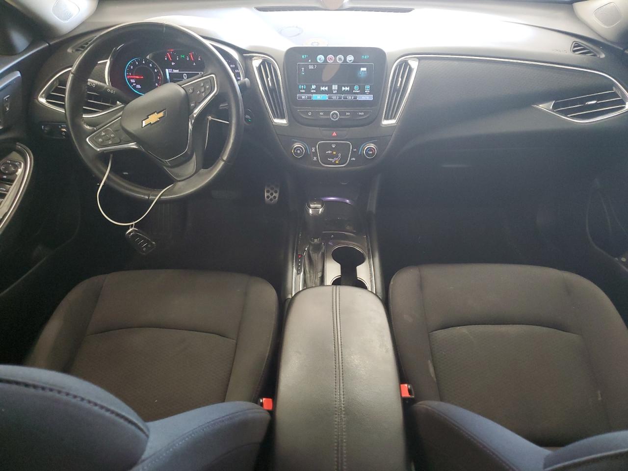 Lot #3319136252 2017 CHEVROLET MALIBU LT