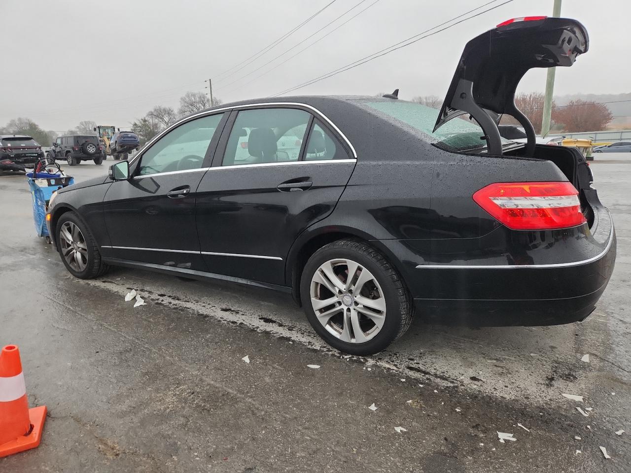 MERCEDES-BENZ E-CLASS 350