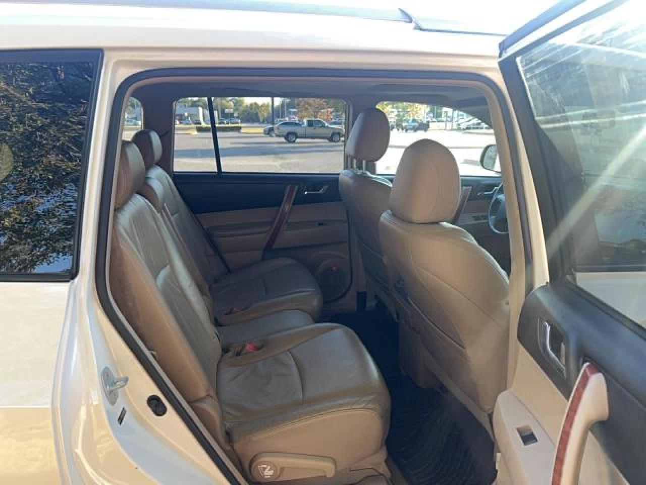 Lot #3281392008 2009 TOYOTA HIGHLANDER