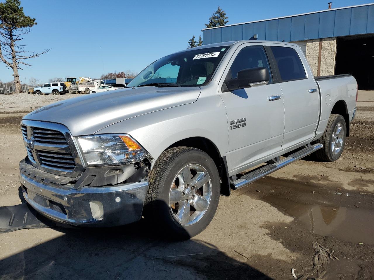 RAM 1500 SLT