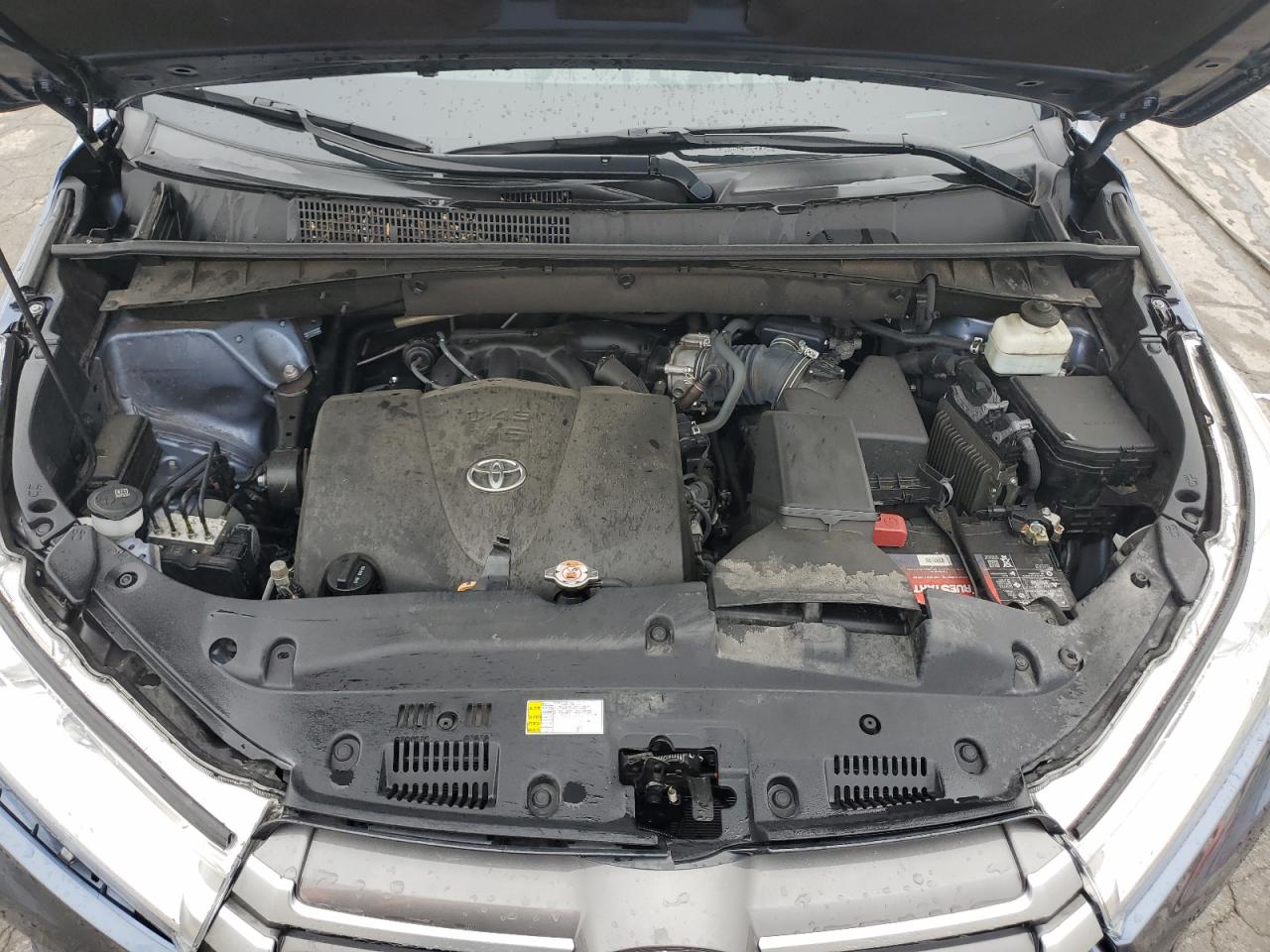 TOYOTA HIGHLANDER LE