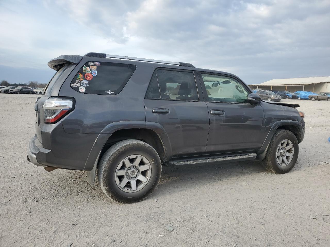 TOYOTA 4RUNNER SR5/SR5 PREMIUM