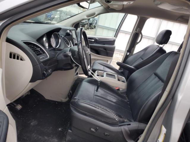 2016 CHRYSLER TOWN & COU #3301844375