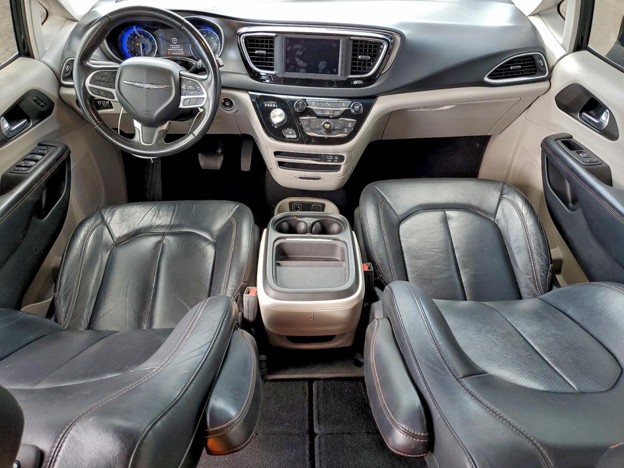 Lot #3316802458 2020 CHRYSLER PACIFICA T