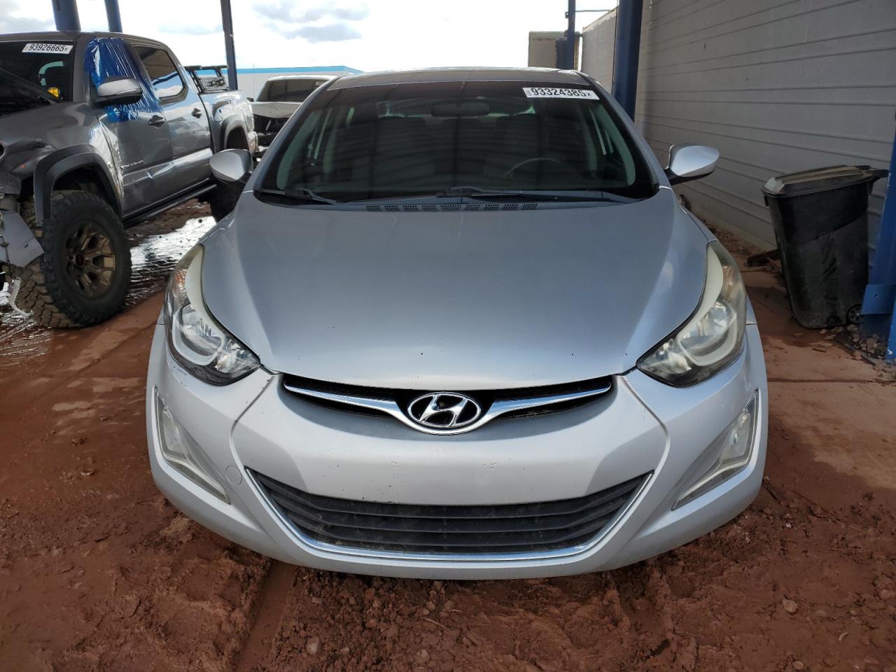 Lot #3302918058 2014 HYUNDAI ELANTRA SE