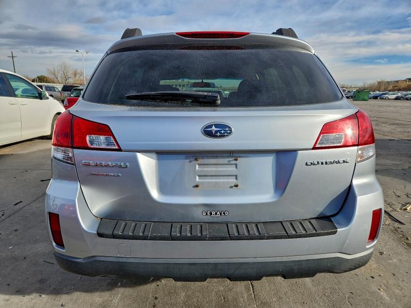 2013 SUBARU OUTBACK 2. #3303053652