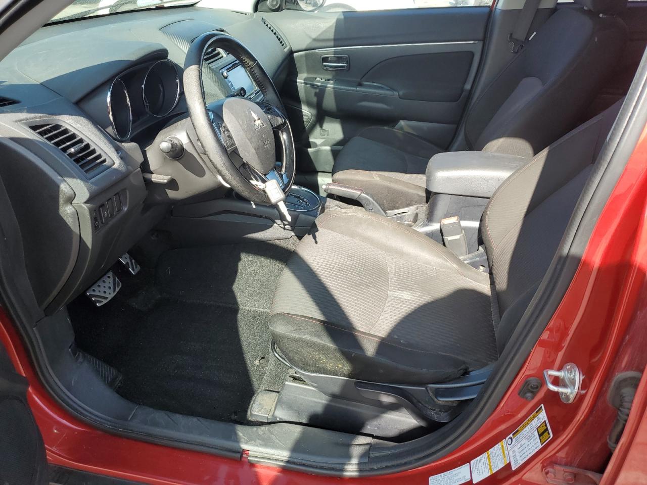 MITSUBISHI OUTLANDER ES