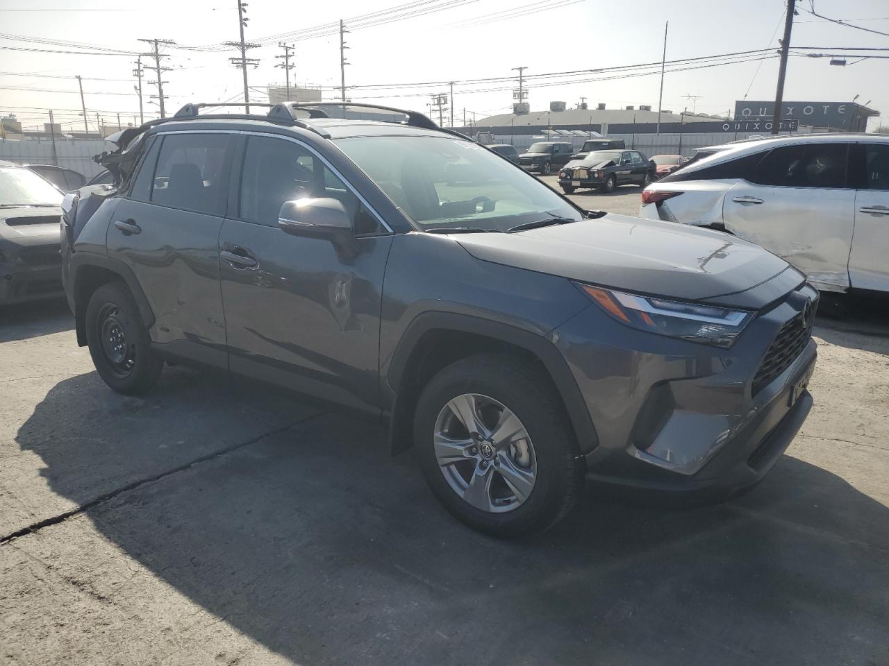 TOYOTA RAV4 LE