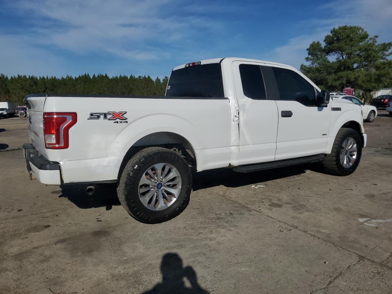 FORD F-150 SUPER CAB
