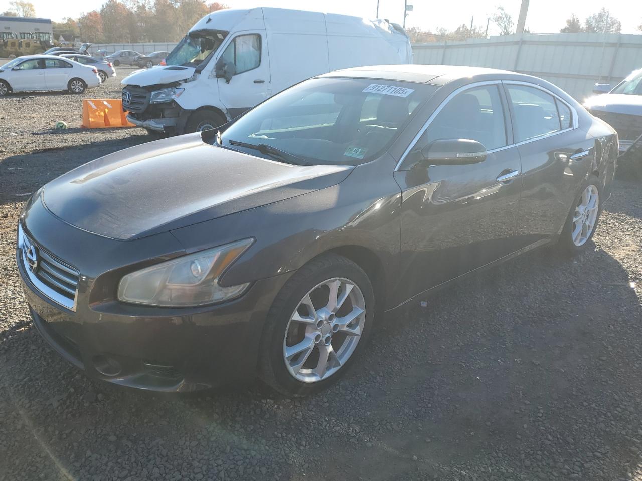 NISSAN MAXIMA S