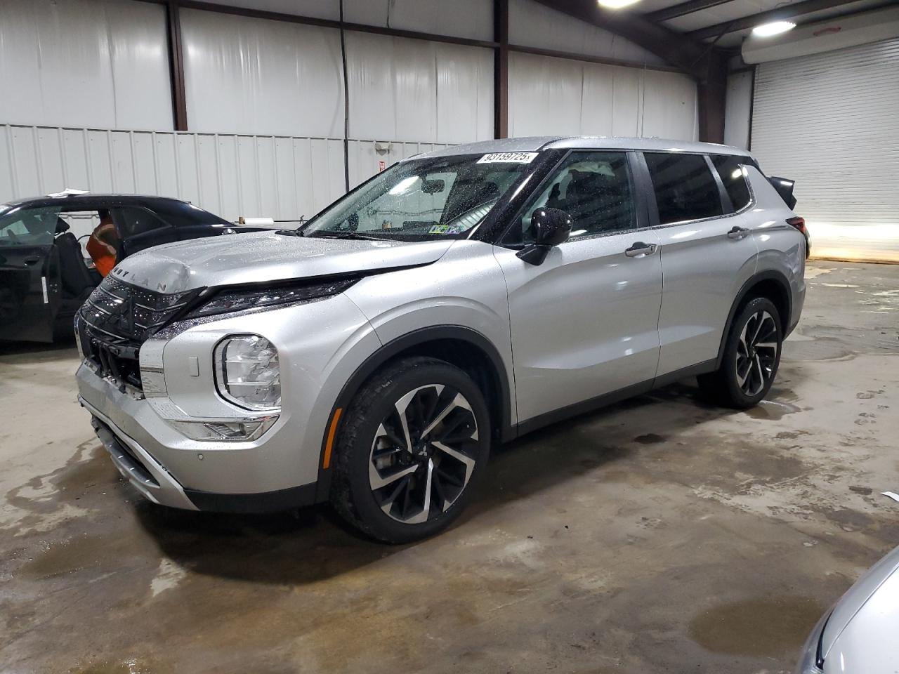 MITSUBISHI OUTLANDER SE