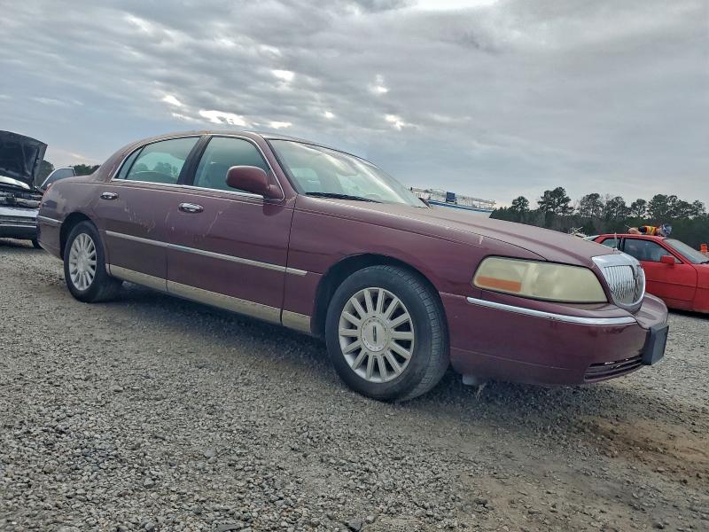 2003 LINCOLN TOWN CAR E #3302756353