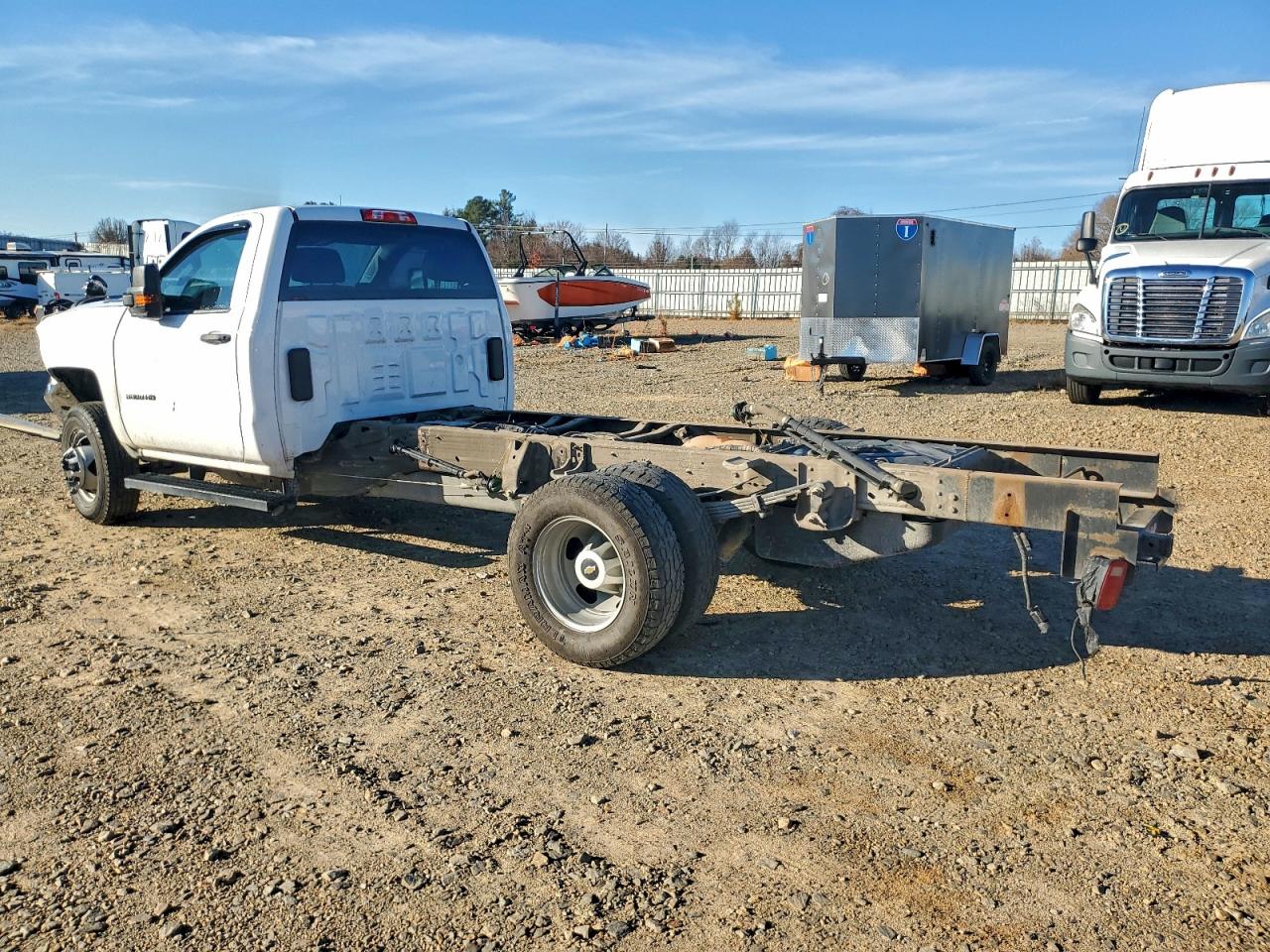 Lot #3297099518 2019 CHEVROLET 3500HD