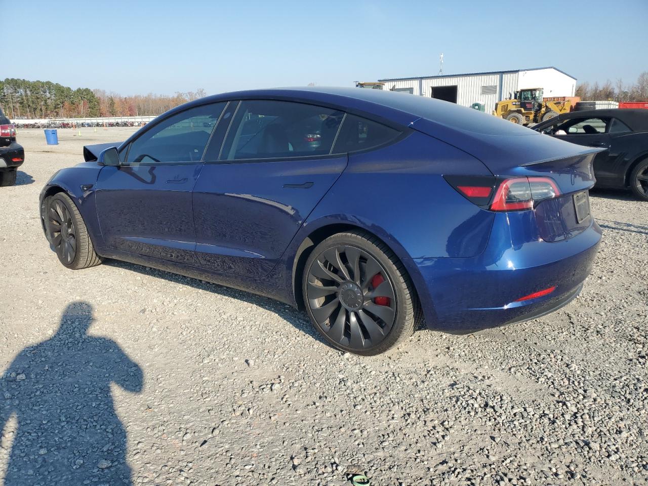TESLA MODEL 3