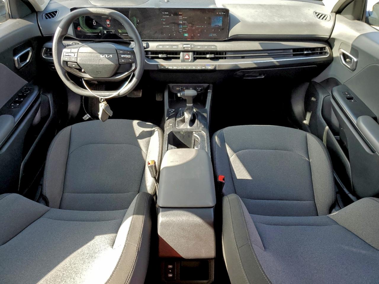 Lot #3304602469 2025 KIA K4 LX