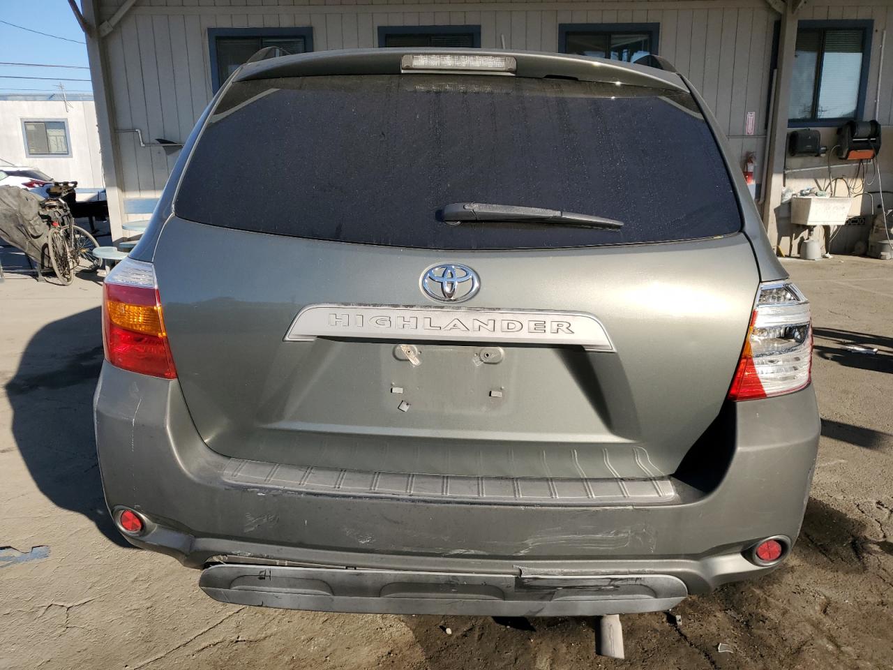 TOYOTA HIGHLANDER