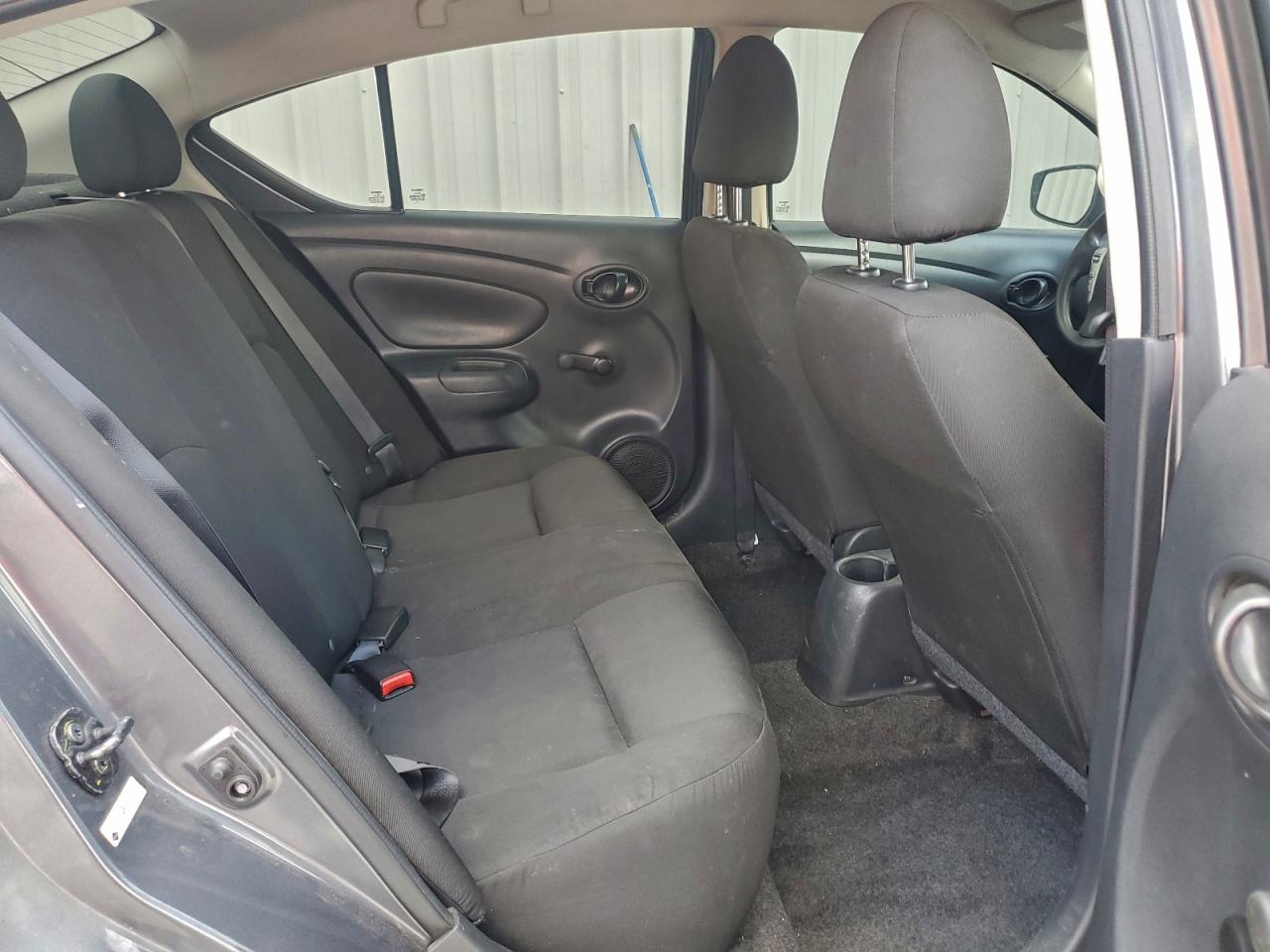 NISSAN VERSA S