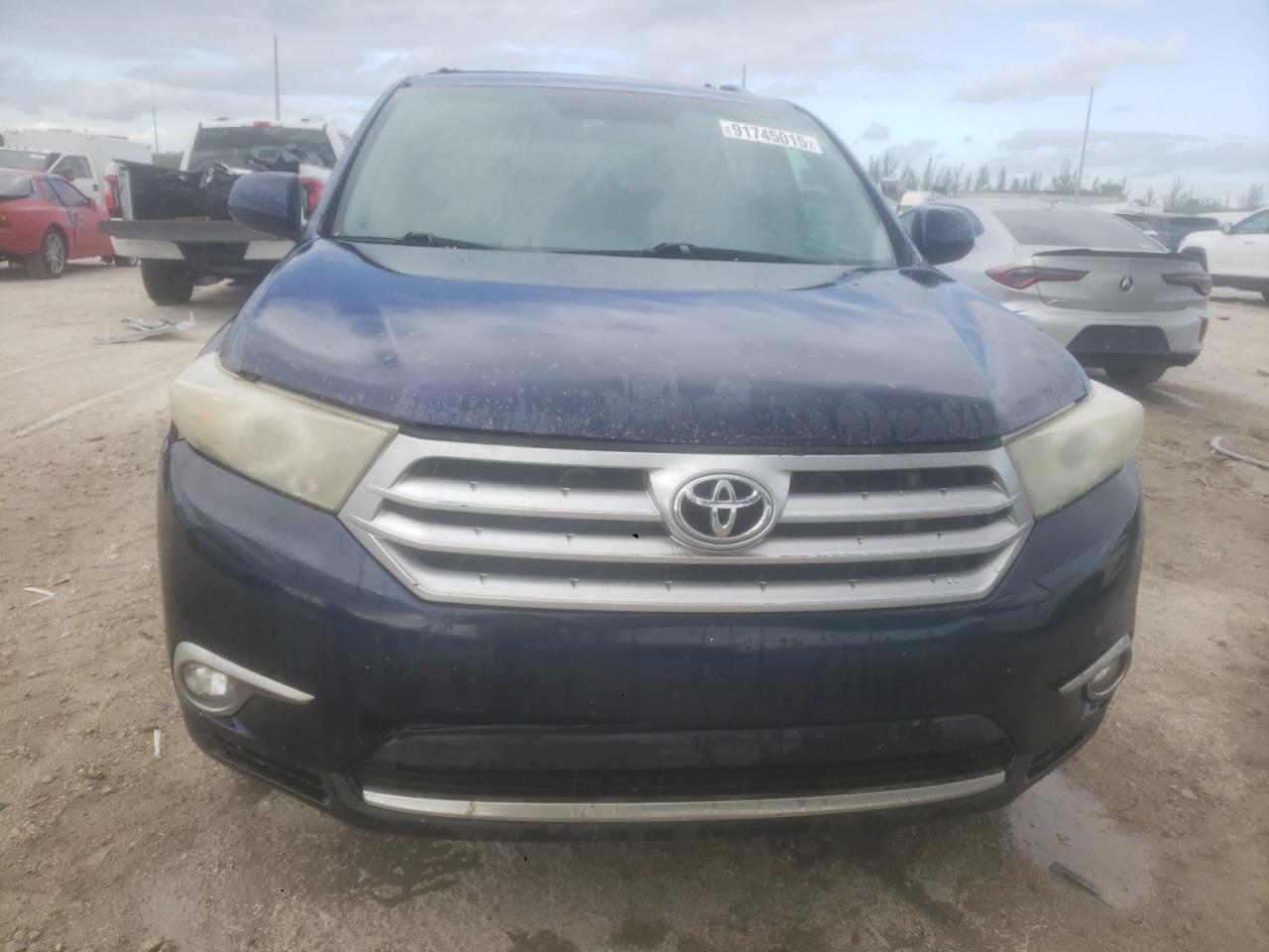 TOYOTA HIGHLANDER BASE