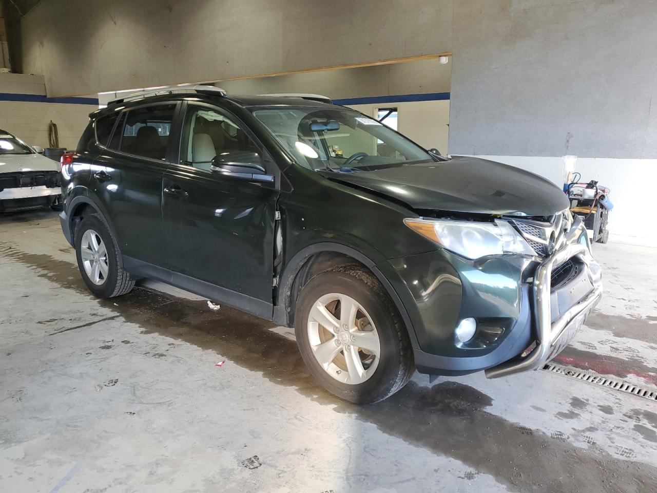 TOYOTA RAV4 XLE