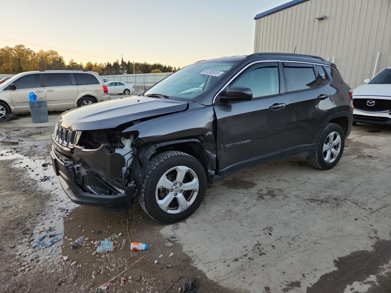 Lot #3298158272 2018 JEEP COMPASS LA