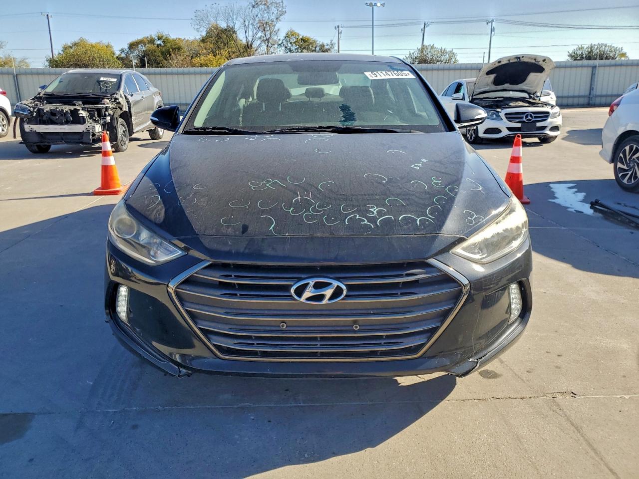 HYUNDAI ELANTRA SE