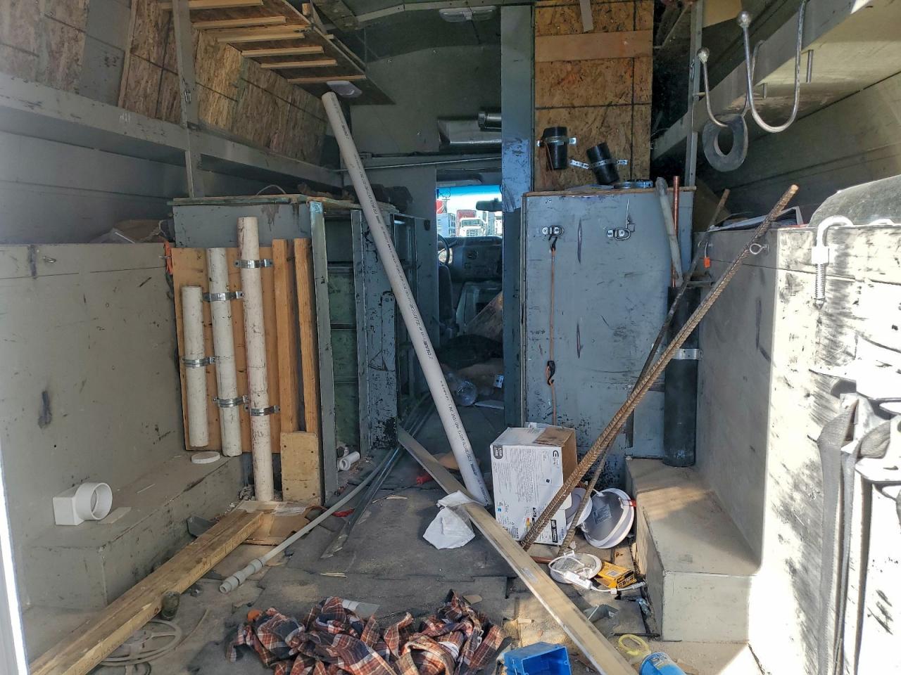 FORD ECONOLINE E450 SUPER DUTY CUTAWAY VAN