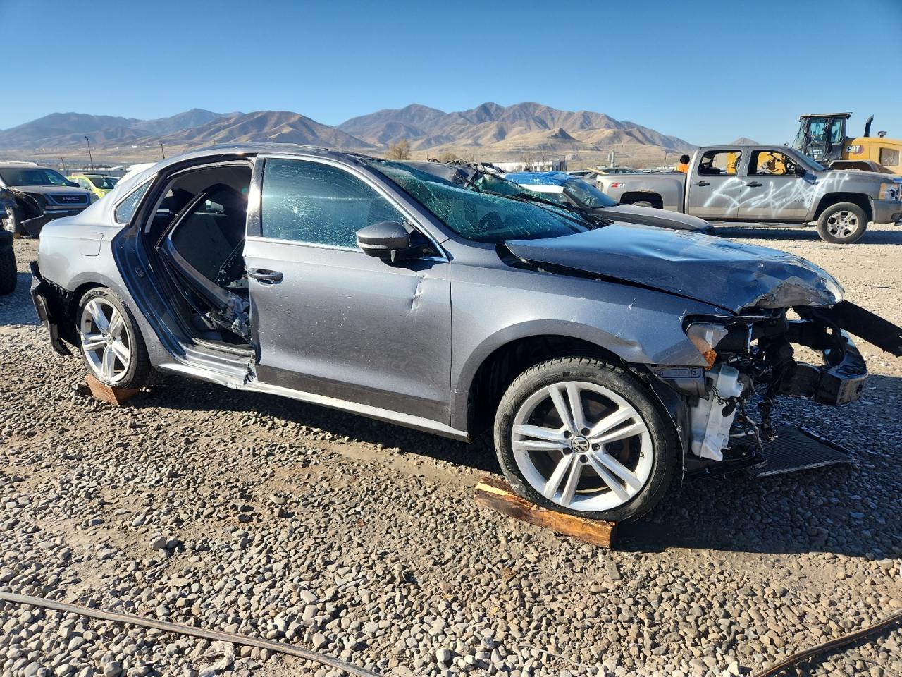 VOLKSWAGEN PASSAT SE