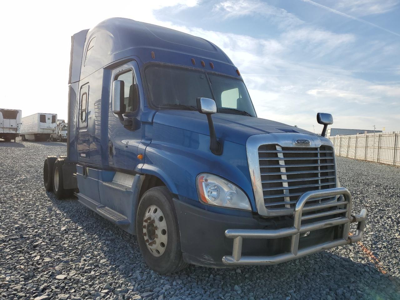 Lot #3287273010 2017 FREIGHTLINER CASCADIA 1