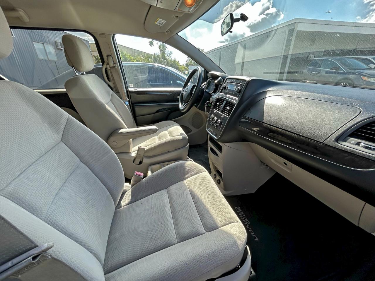 DODGE GRAND CARAVAN SE