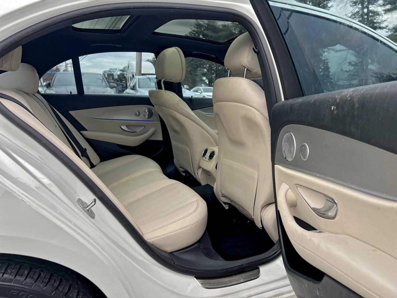 MERCEDES-BENZ E-CLASS 300