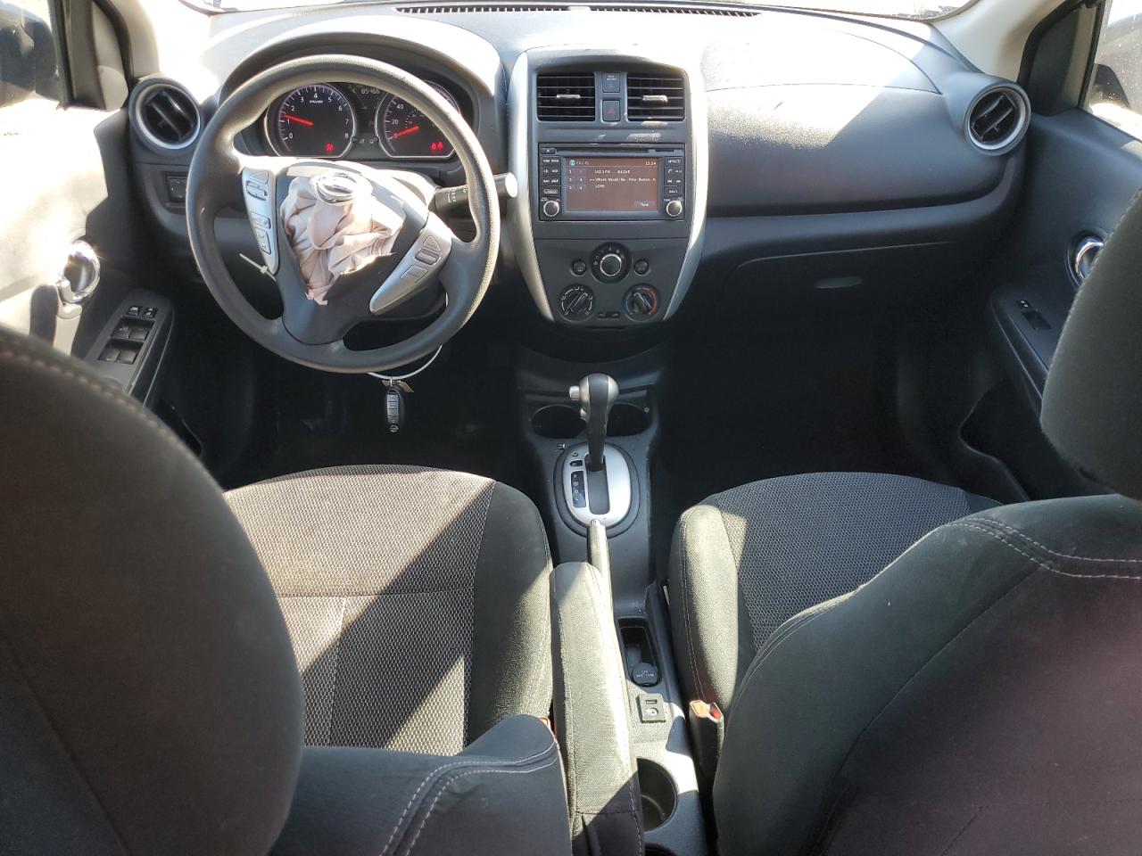 NISSAN VERSA S