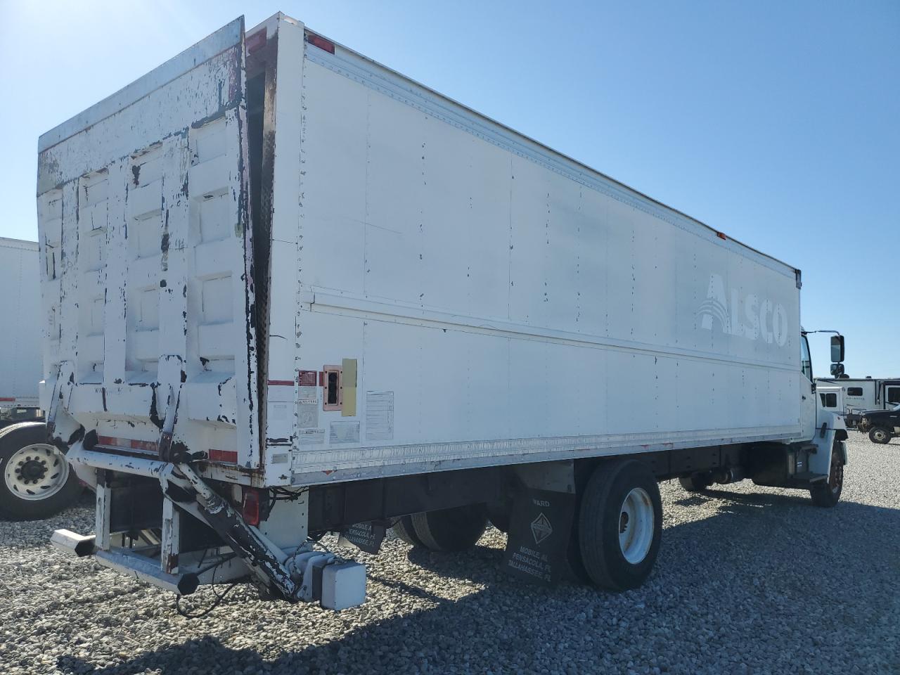 Lot #3285594306 2008 HINO HINO 268