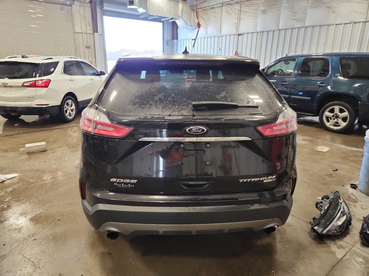 FORD EDGE TITANIUM