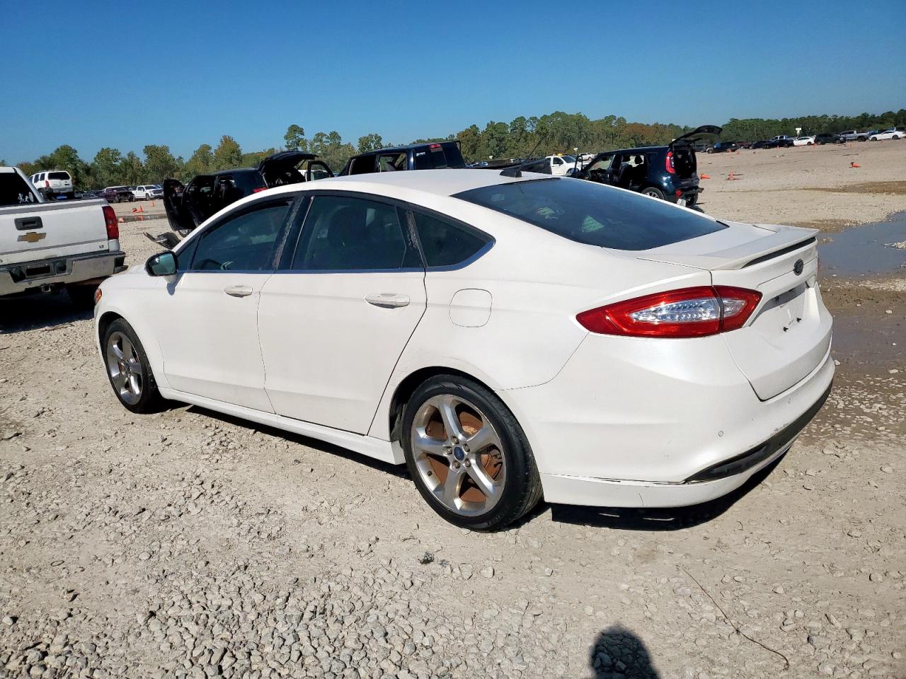 FORD FUSION SE