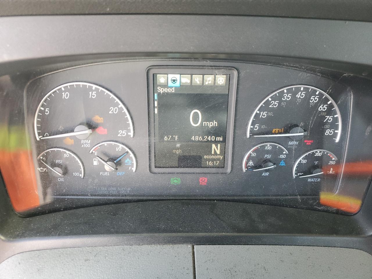 Lot #3297961812 2019 FREIGHTLINER CASCADIA 1