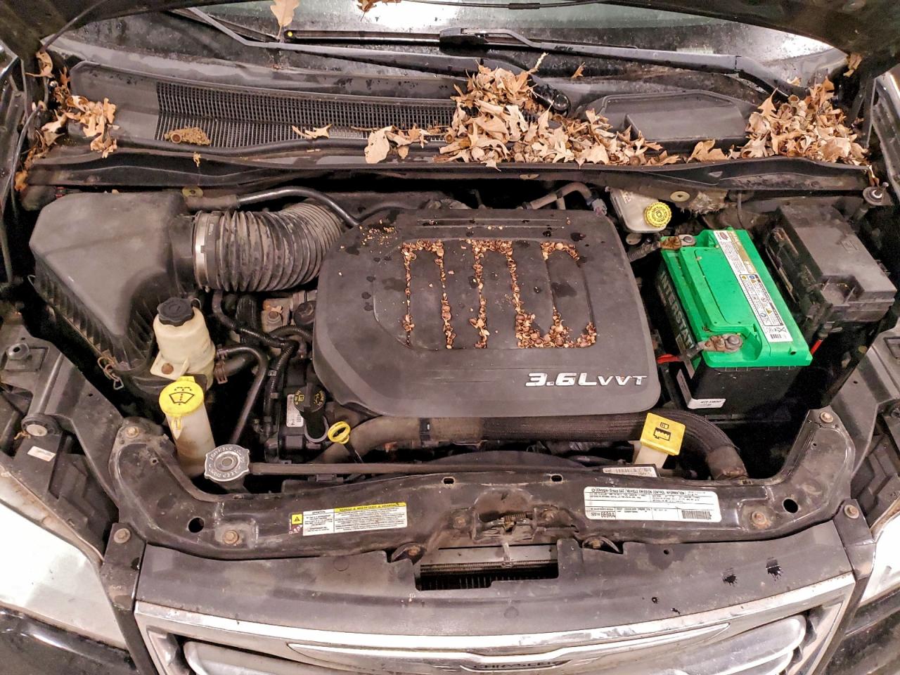 CHRYSLER TOWN & COUNTRY TOURING