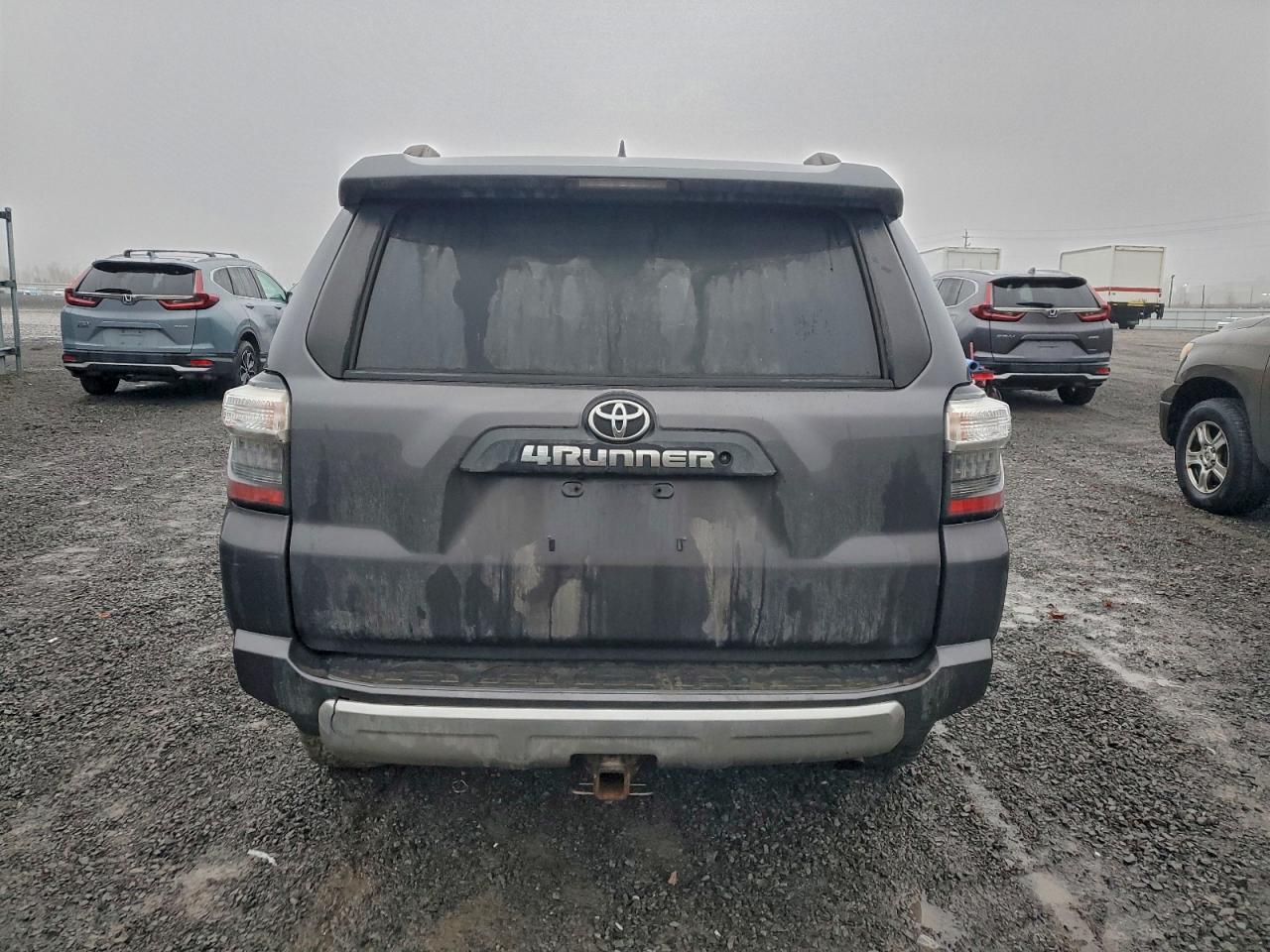 TOYOTA 4RUNNER SR5/SR5 PREMIUM
