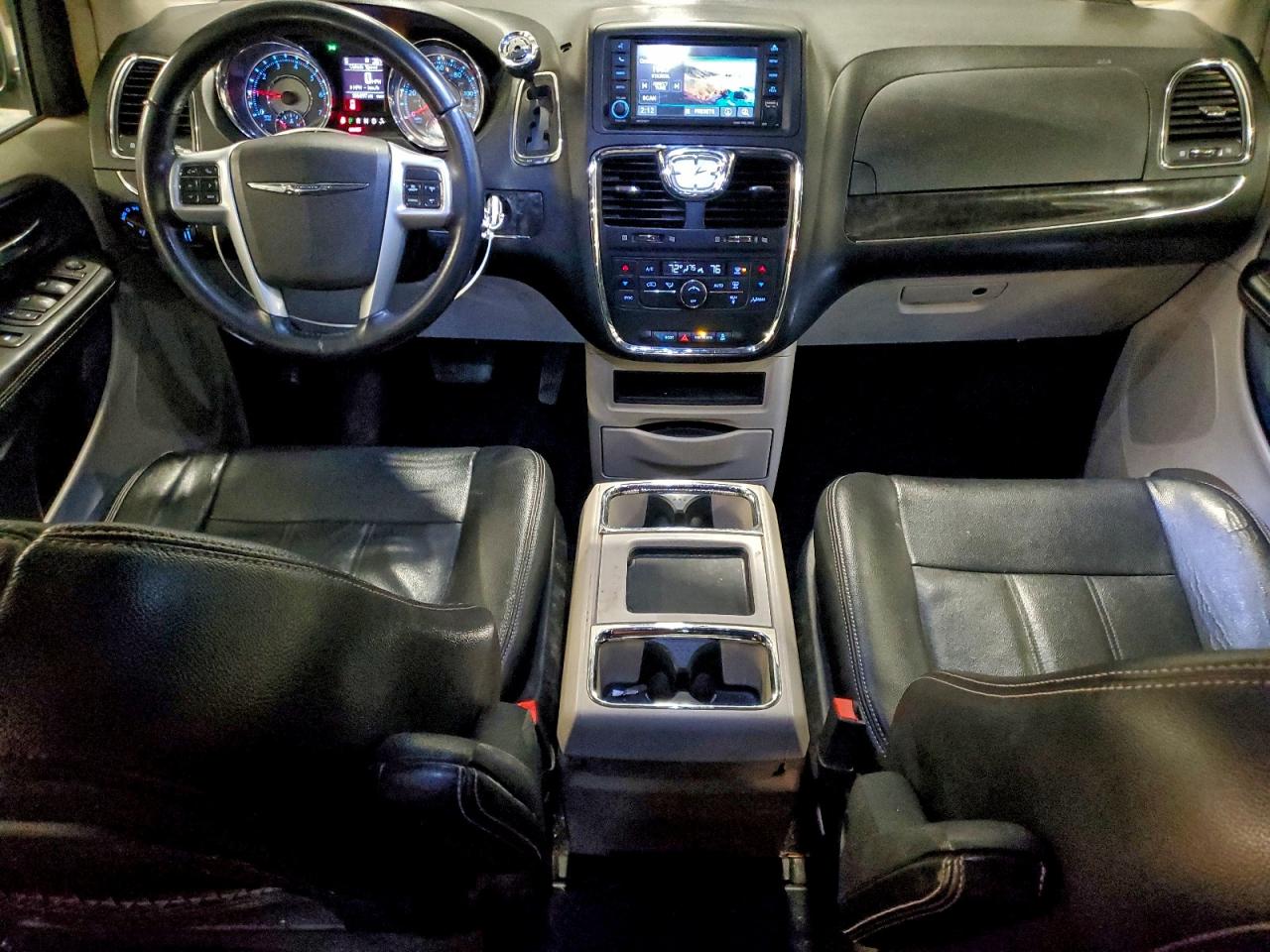 CHRYSLER TOWN & COUNTRY TOURING