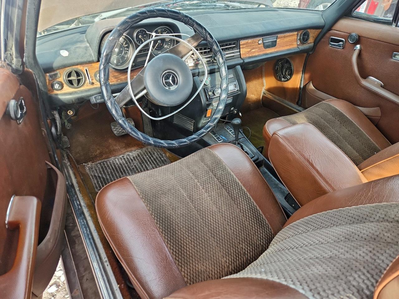 Lot #3302772379 1973 MERCEDES-BENZ 280