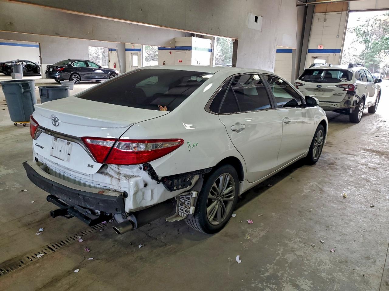 Lot #3301820423 2017 TOYOTA CAMRY LE
