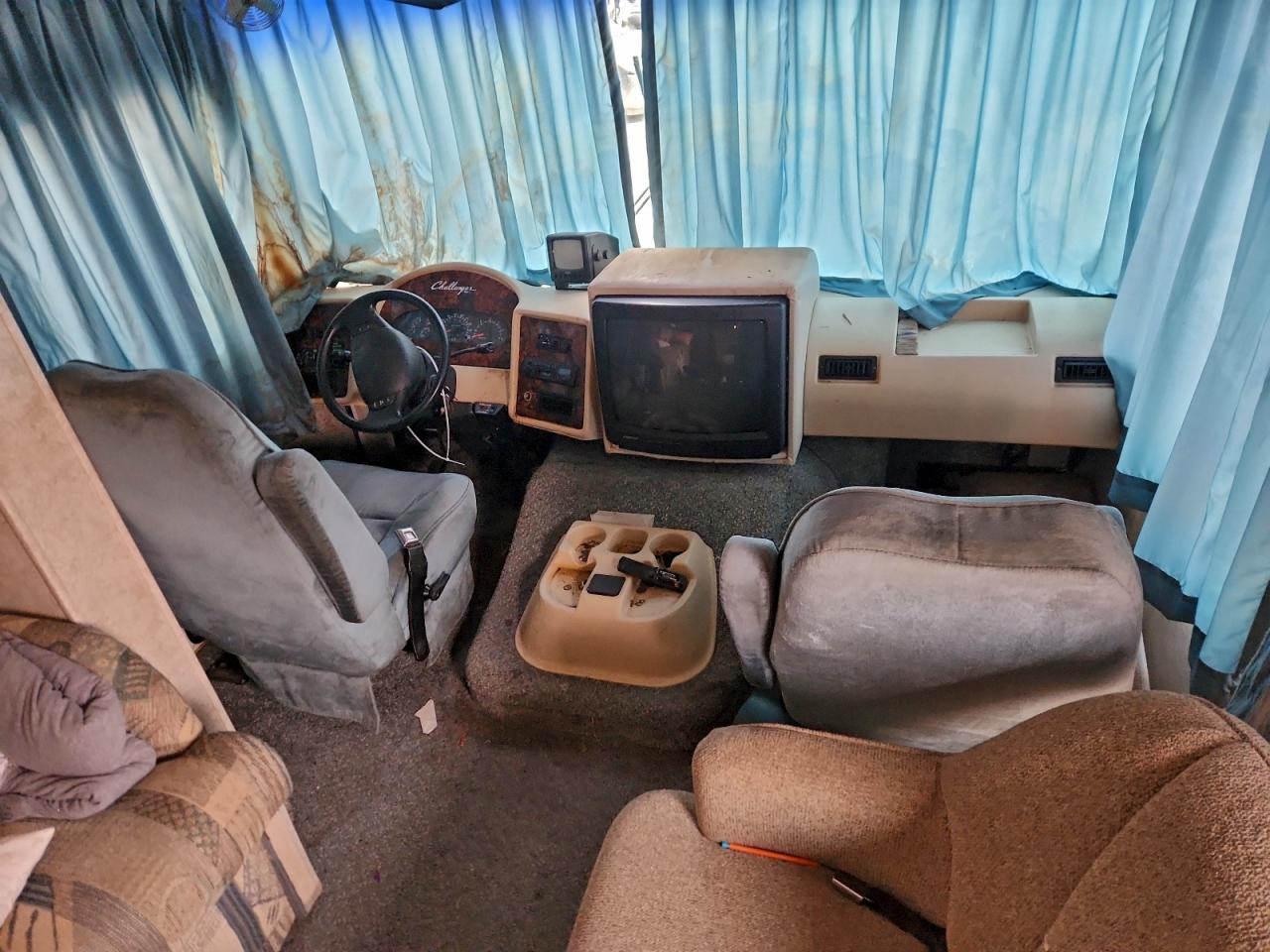 Lot #3298159258 1999 FORD SUPER DUTY F-550 MOT