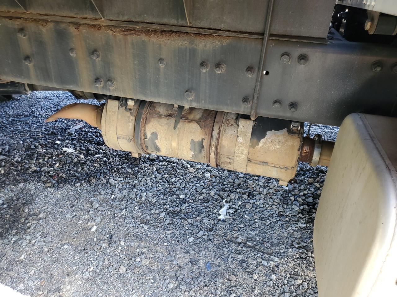 Lot #3286614914 2009 FREIGHTLINER M2 106 MED