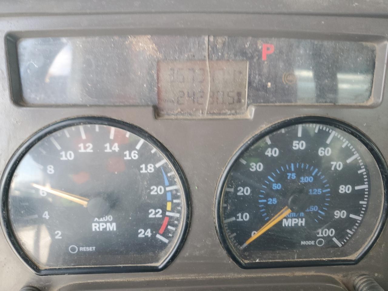 Lot #3286572158 2007 MACK 700 CV700