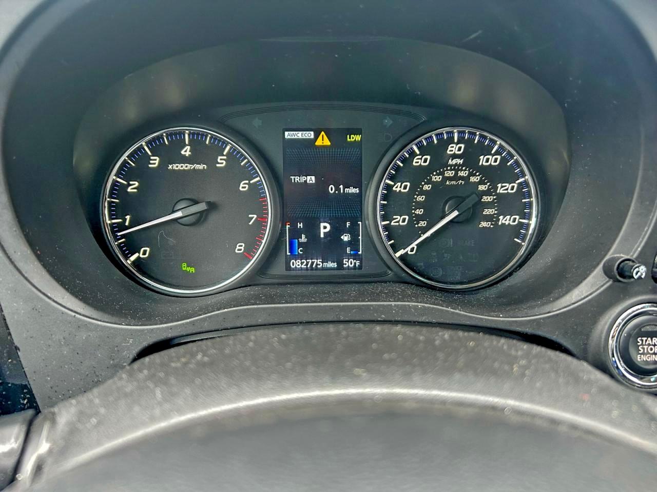 MITSUBISHI OUTLANDER SE