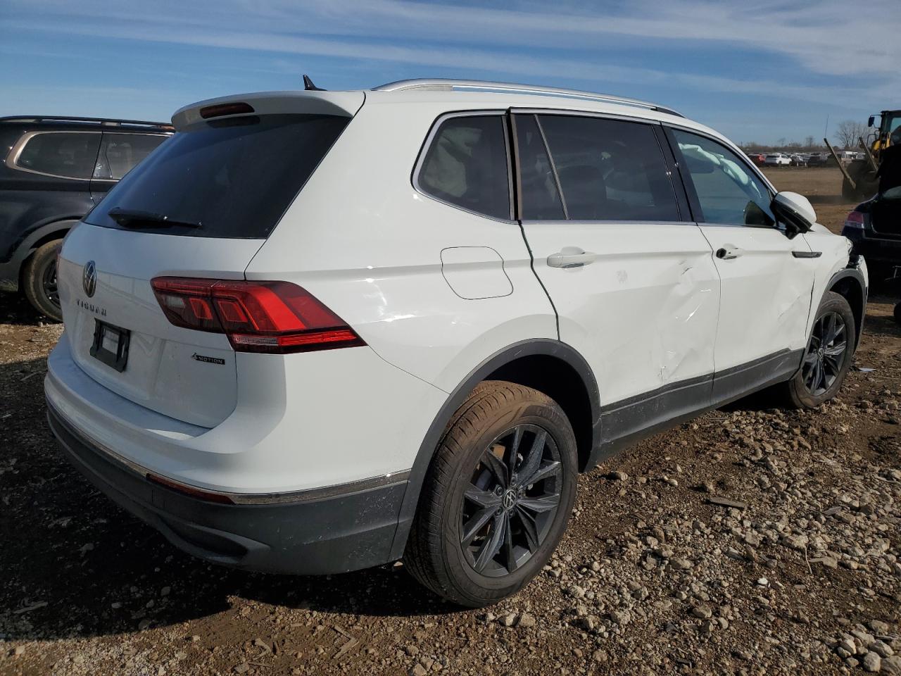 VOLKSWAGEN TIGUAN SE