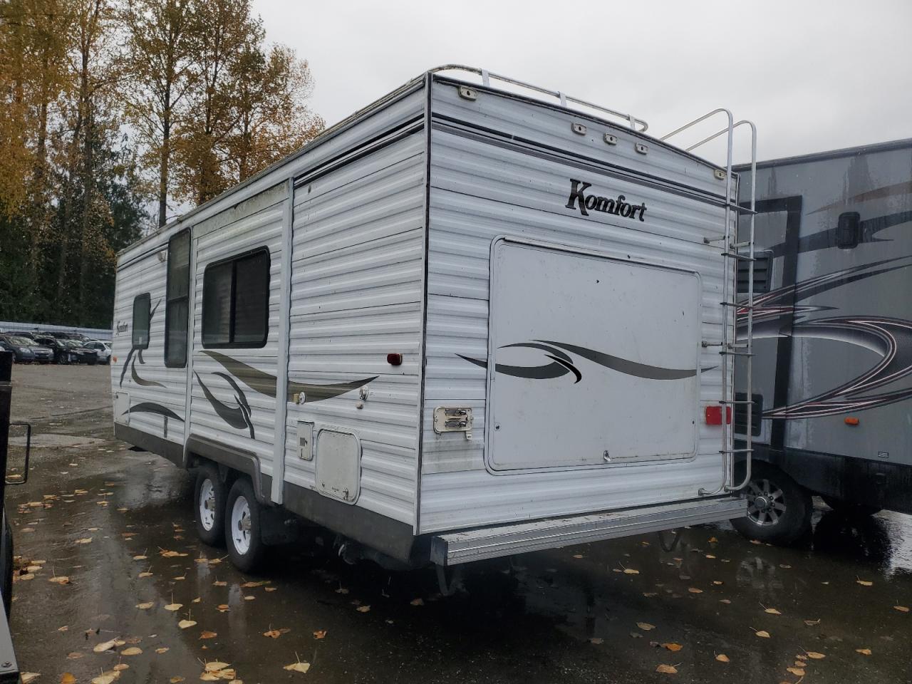 Lot #3282678288 2005 KOMFORT FIFTH WHEE